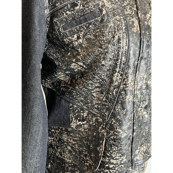 H & D Classic Leather Collection Women’s Large Motorcycle Jacket - Picture 7 of 16